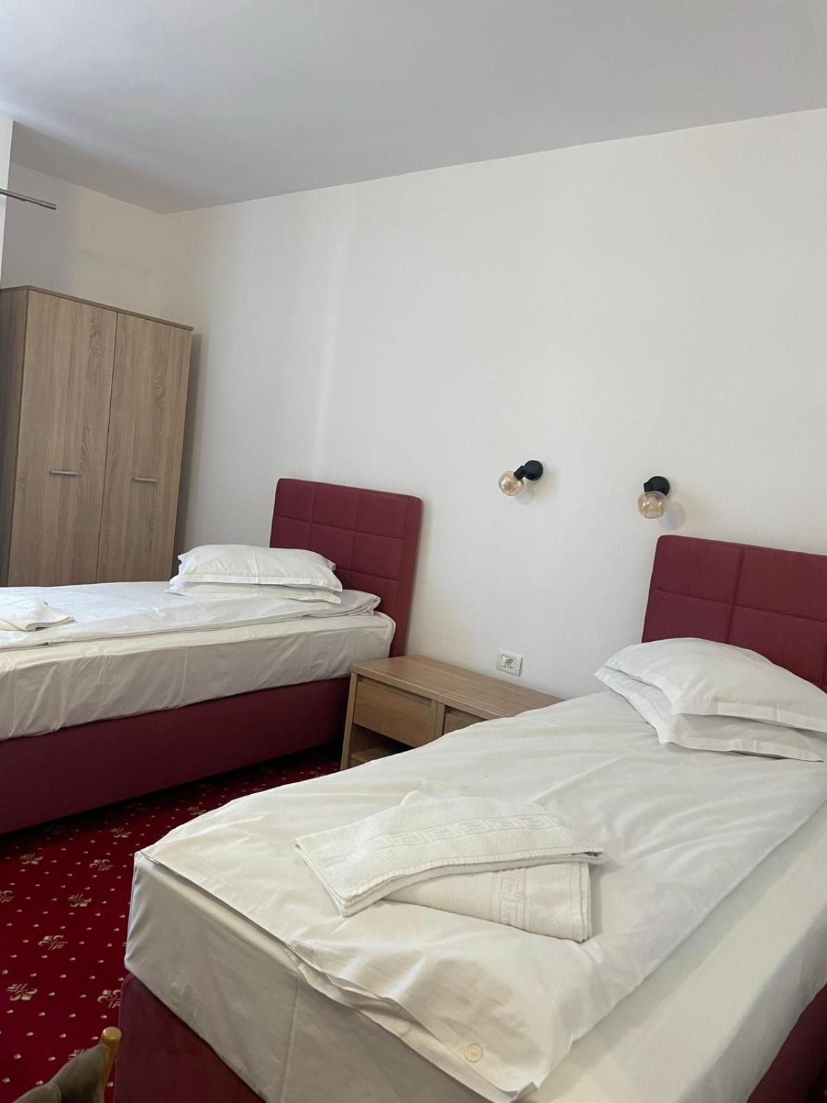 Hotel Silvana Buzias Luaran gambar